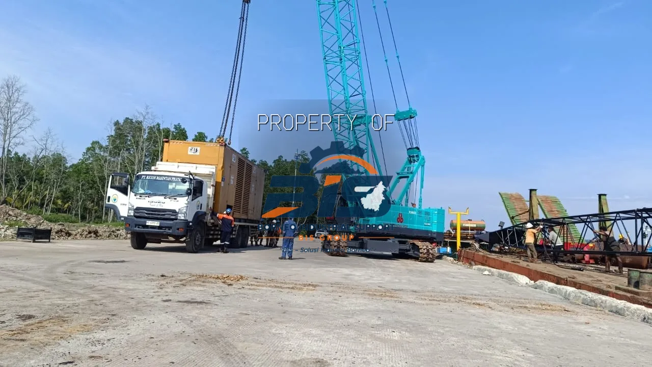 Unit genset kapasitas besar siap dikirim ke lokasi proyek
